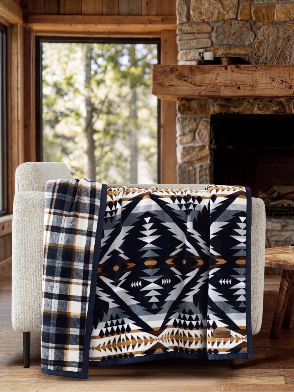 BRAND NEW! Pendleton Reversible Plush Throw-Opal Vista